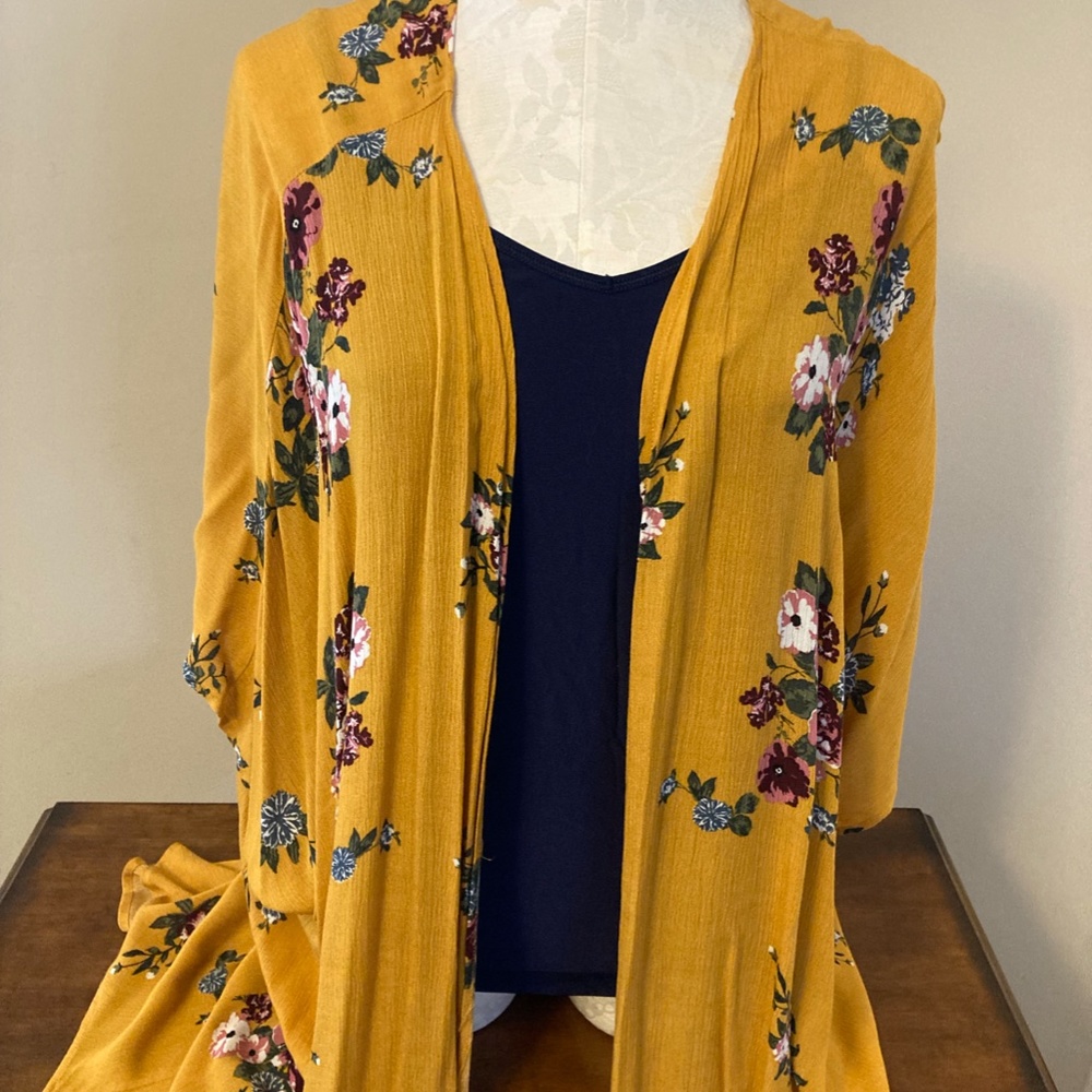 K Jordan gold and floral kimono, size L. - Picture 2 of 10